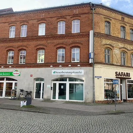 Preis Stadtzentrum Modernes Ambiente Max 2 Personen Einzelbetten Voll Ausgestattet Mit Prime Und Wlan Wittenberge