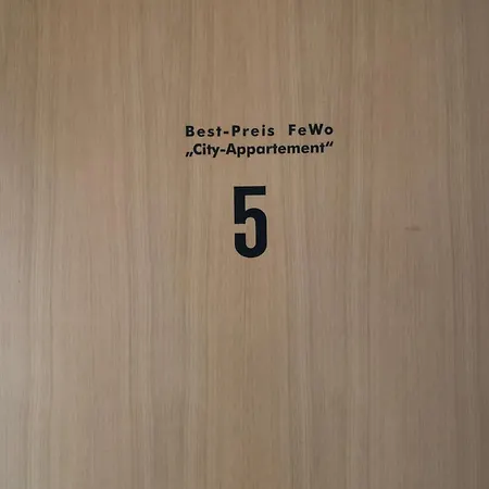 Preis Stadtzentrum Modernes Ambiente Max 2 Personen Einzelbetten Voll Ausgestattet Mit Prime Und Wlan Apartman *