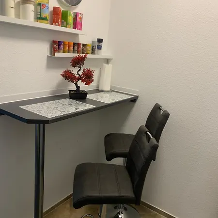 Preis Stadtzentrum Modernes Ambiente Max 2 Personen Einzelbetten Voll Ausgestattet Mit Prime Und Wlan Apartment