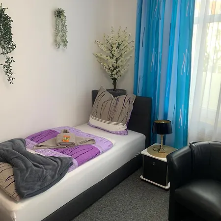 Apartman Preis Stadtzentrum Modernes Ambiente Max 2 Personen Einzelbetten Voll Ausgestattet Mit Prime Und Wlan Wittenberge